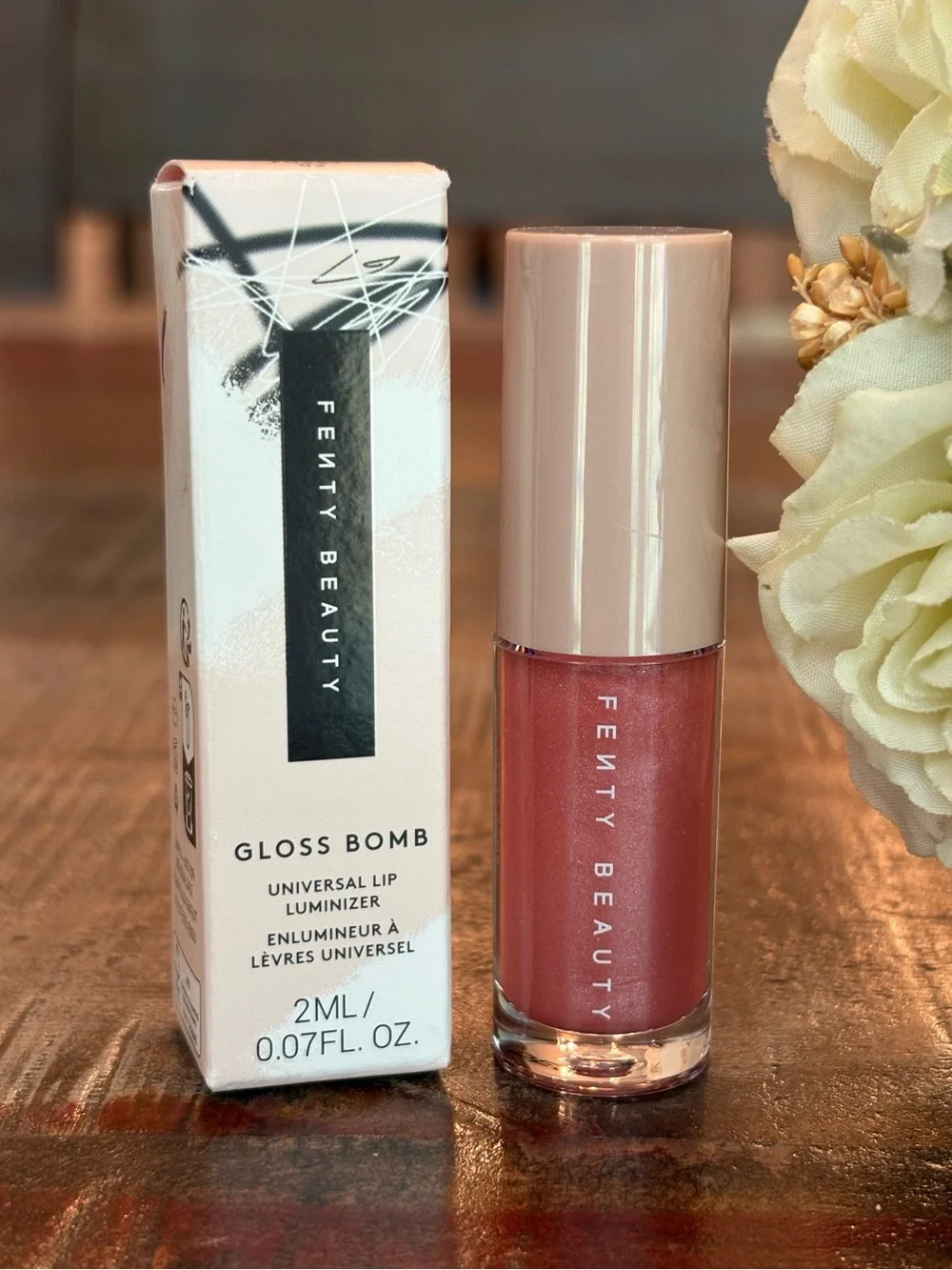 NEW Fenty Beauty GLOSS BOMB Universal LIP LUMINIZER Mini in FU$$SY Fussy!